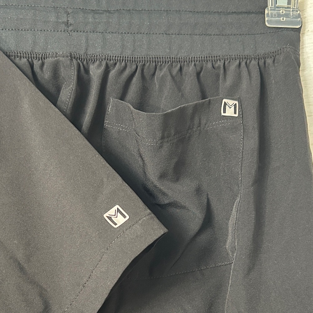 Women's Black Scrub Jogger Set - Comfortable Medical Track Pants & Top - Picture 5 of 6